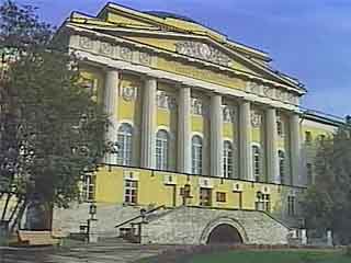  モスクワ:  ロシア:  
 
 Old Building of Moscow State University